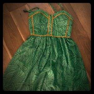 Small Mod Cloth brand  green dress NWOT